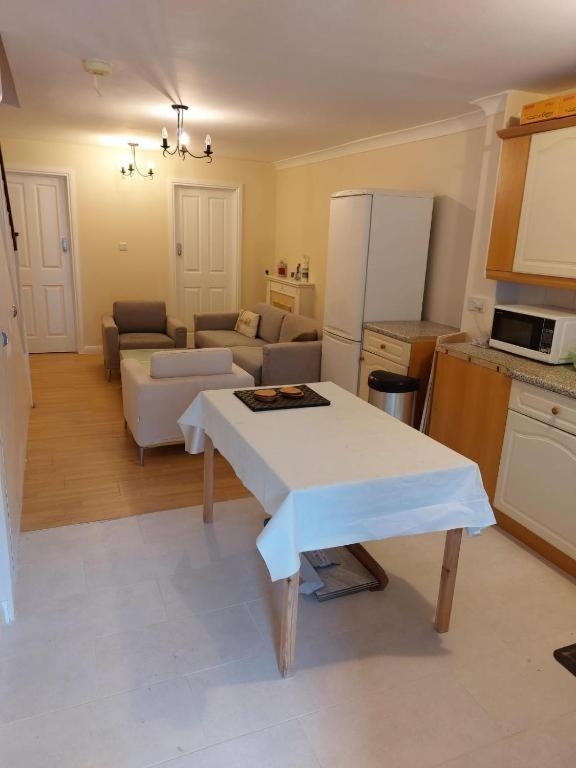 Single Room Only For One Adult Southall Dış mekan fotoğraf
